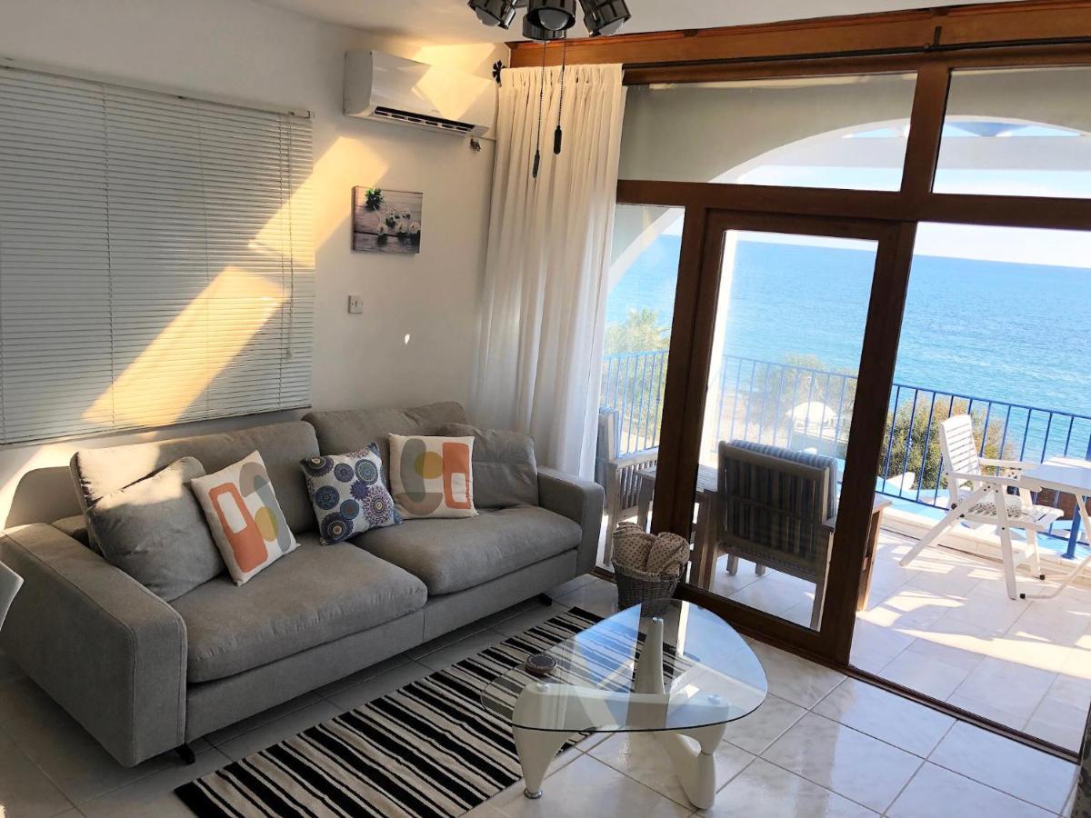 Pissouri Beach Front Apartments Esterno foto